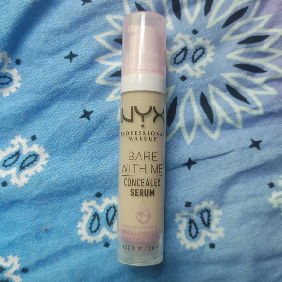 Nyx Cosmetics Bare With Me concealer serum - Picture 2 of 2